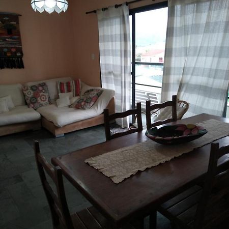Apartamento Em ウバトゥバ エクステリア 写真